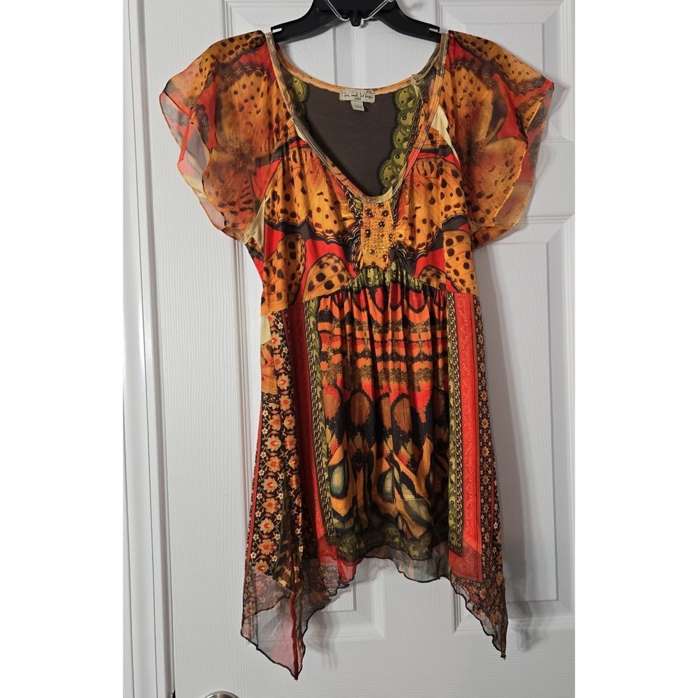 Live and Let Live Womans Blouse Size PXL.‎ Short sleeve